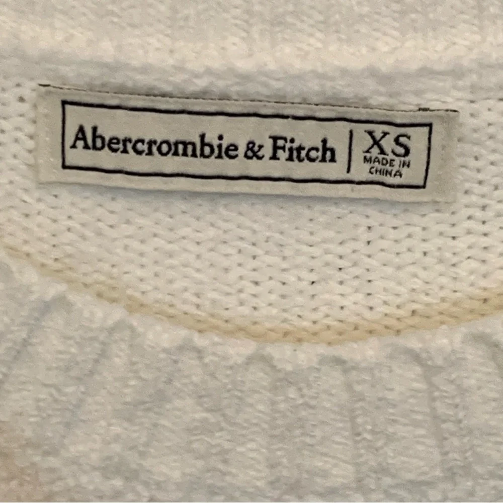 Abercrombie & Fitch Chunky Knit Sweater - Picture 8 of 10
